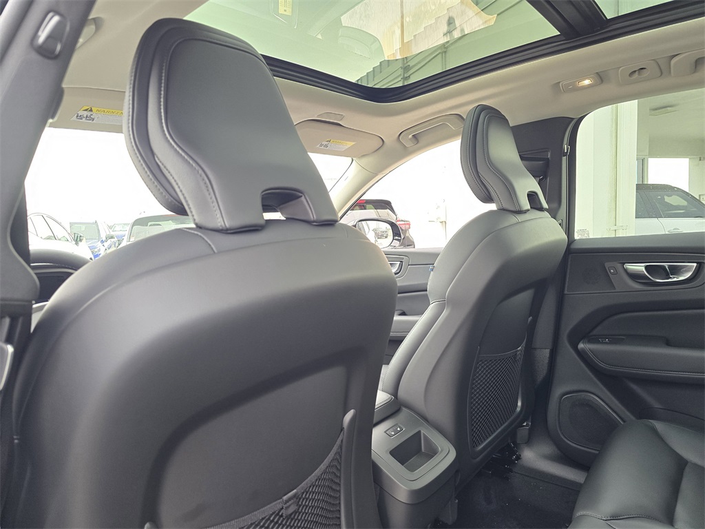 new 2025 Volvo XC60 car, priced at $49,791