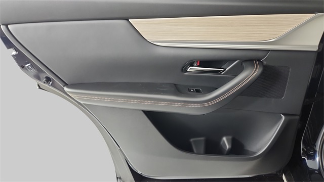 new 2025 Mazda CX-90 PHEV car, priced at $51,825