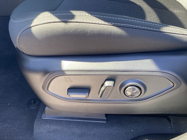 new 2025 Jeep Grand Cherokee L car, priced at $39,718
