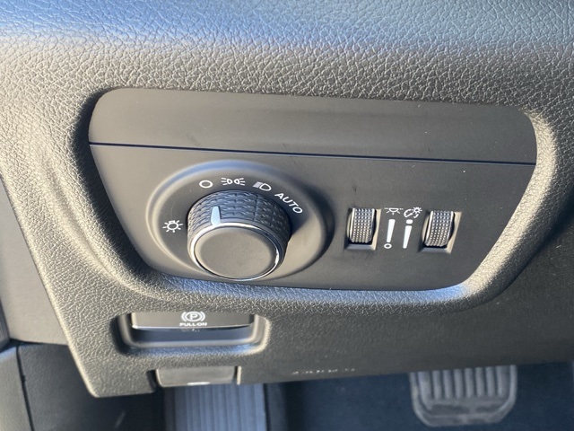 new 2025 Jeep Grand Cherokee L car, priced at $39,718