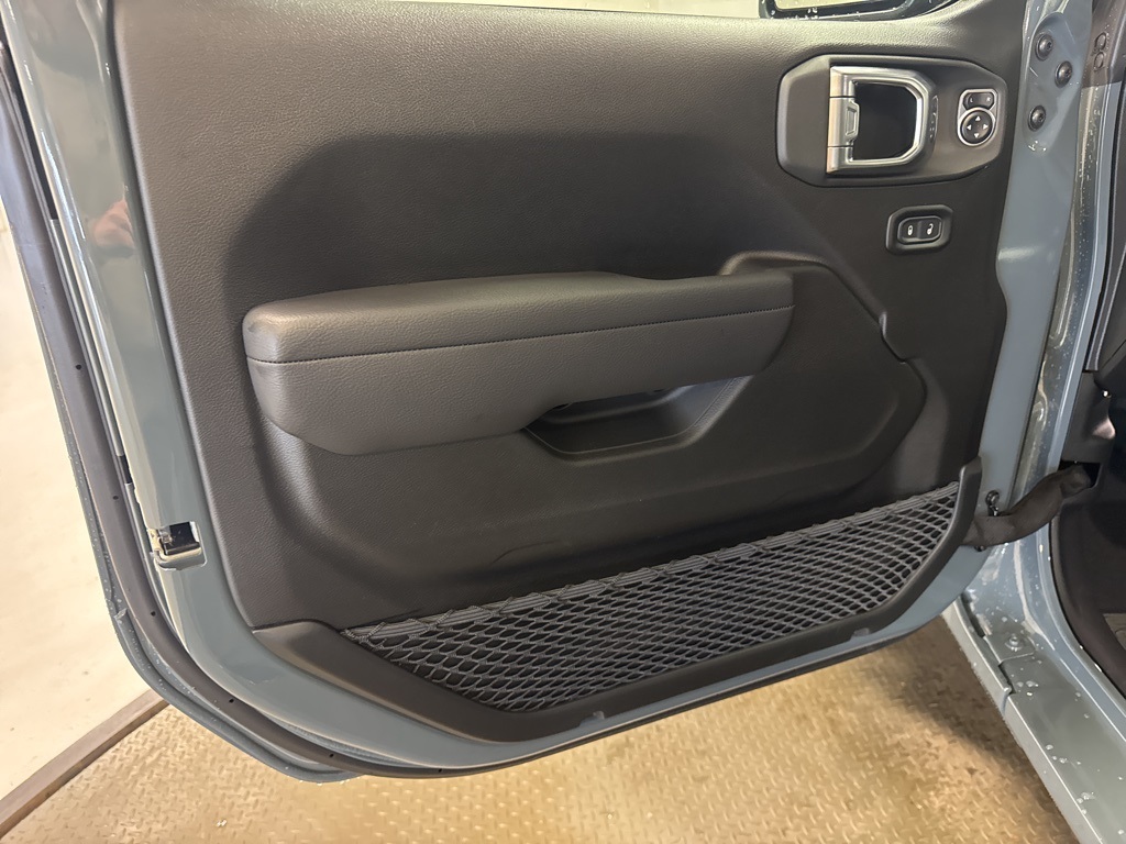 new 2025 Jeep Wrangler car, priced at $50,275