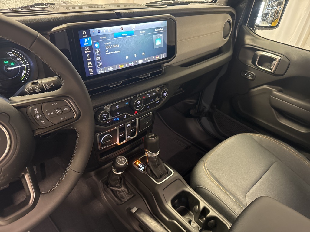 new 2025 Jeep Wrangler car, priced at $50,275