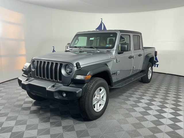 used 2020 Jeep Gladiator car, priced at $27,887