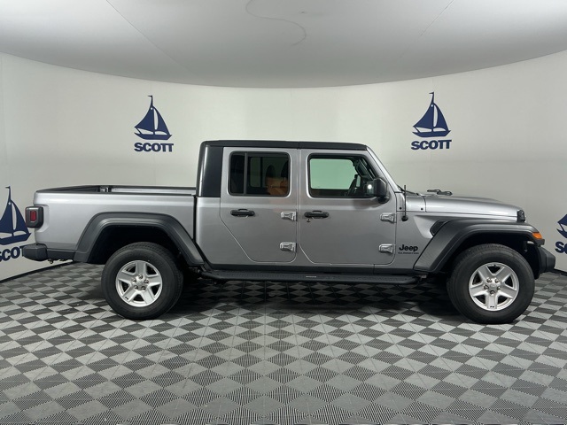 used 2020 Jeep Gladiator car, priced at $27,887