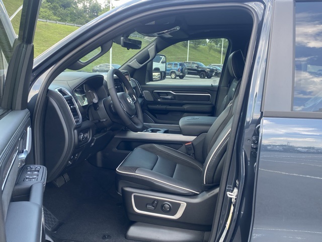 new 2025 Ram 1500 car, priced at $62,372