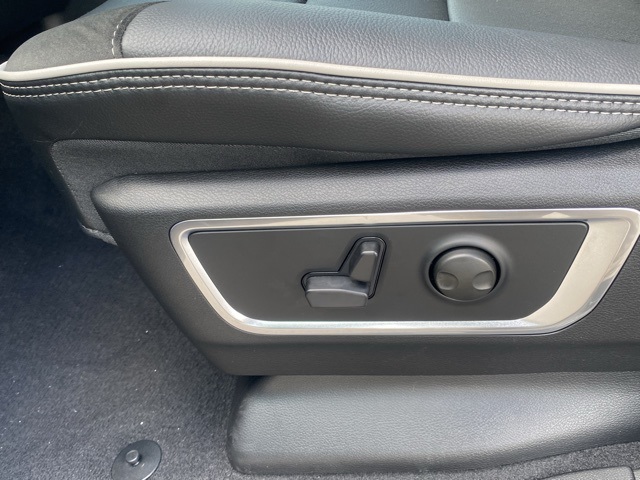 new 2025 Ram 1500 car, priced at $62,372