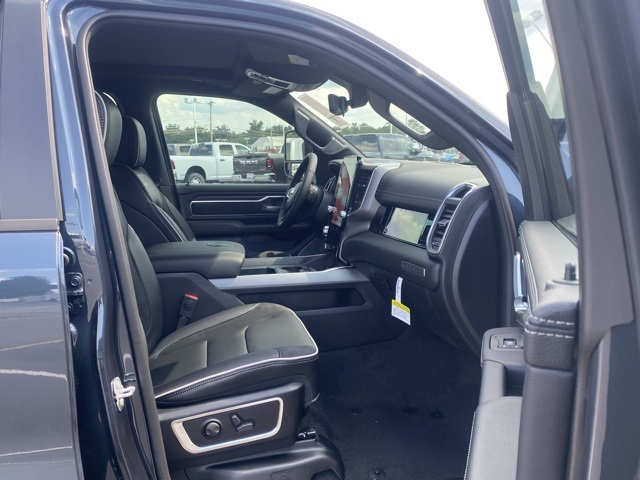 new 2025 Ram 1500 car, priced at $62,372