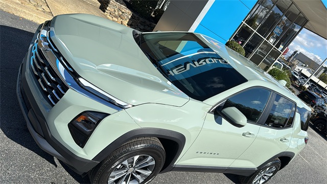 new 2026 Chevrolet Equinox car, priced at $30,820