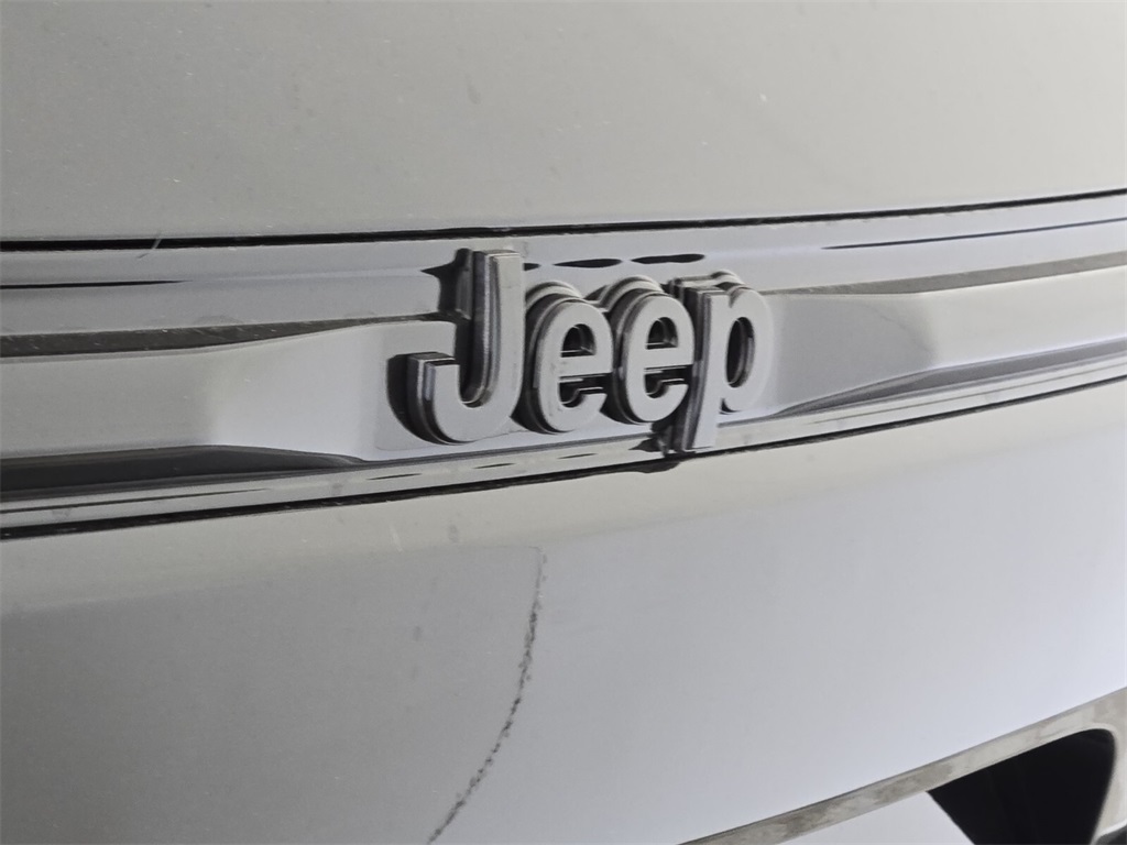 new 2025 Jeep Grand Cherokee car, priced at $36,606