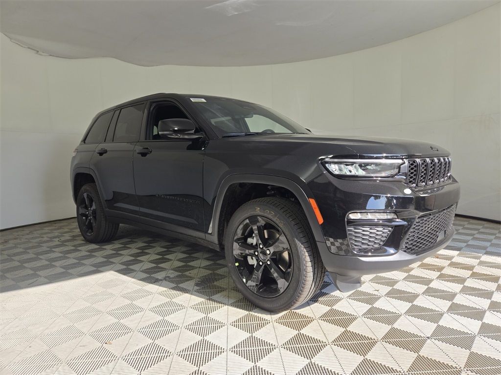new 2025 Jeep Grand Cherokee car, priced at $36,606