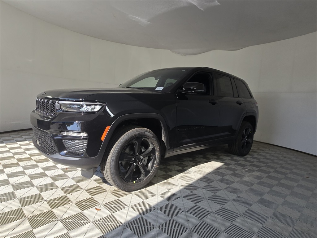 new 2025 Jeep Grand Cherokee car, priced at $36,606