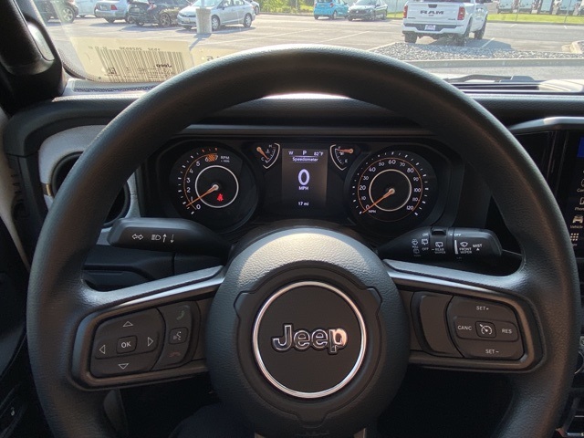 new 2025 Jeep Wrangler car, priced at $39,094