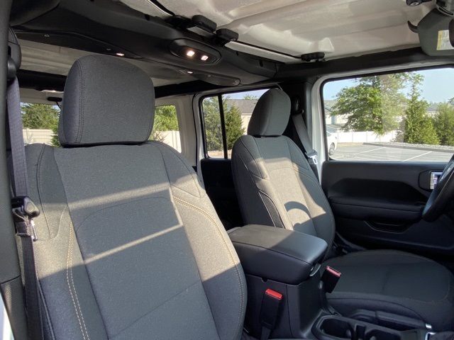 new 2025 Jeep Wrangler car, priced at $39,094