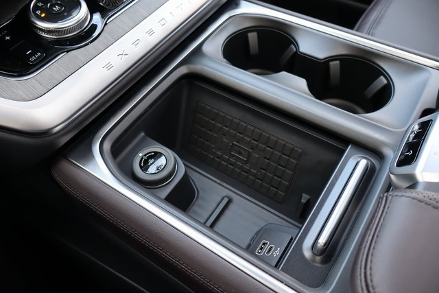 new 2025 Ford Expedition Max car, priced at $96,070