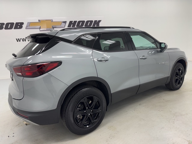 used 2023 Chevrolet Blazer car, priced at $28,189