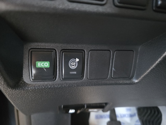 used 2015 Nissan Rogue car, priced at $7,577