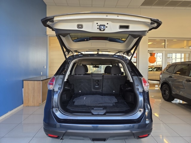 used 2015 Nissan Rogue car, priced at $7,577