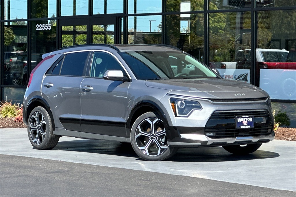 new 2025 Kia Niro car, priced at $30,660