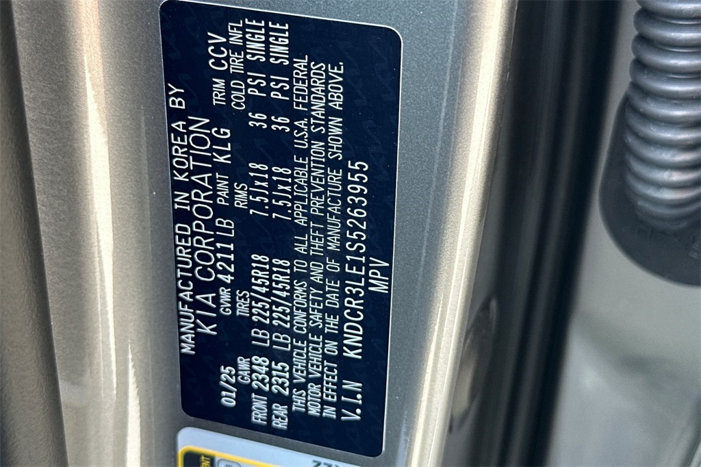 new 2025 Kia Niro car, priced at $30,660