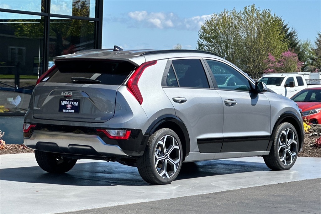 new 2025 Kia Niro car, priced at $30,660