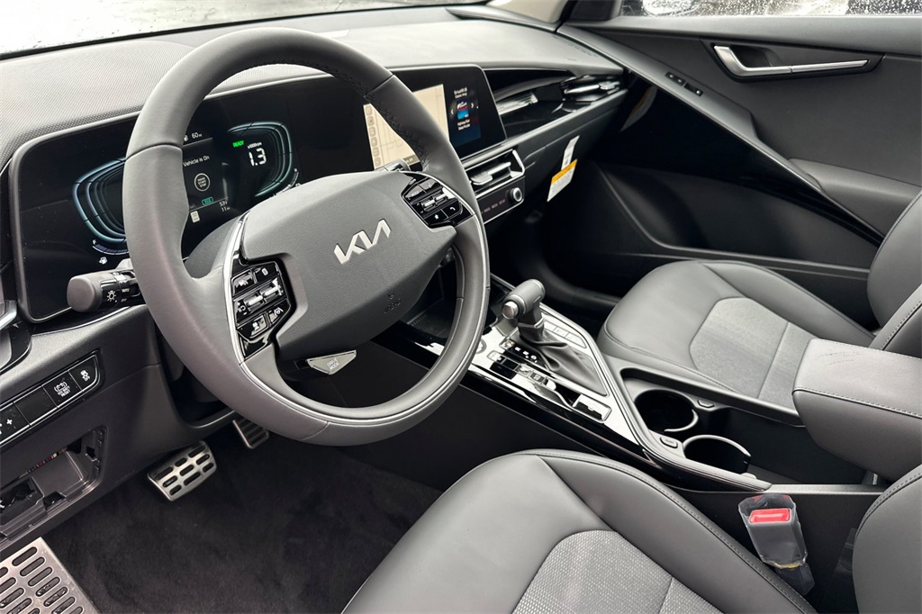 new 2025 Kia Niro car, priced at $30,660