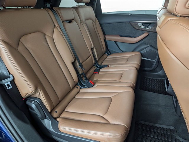 used 2021 Audi Q7 car