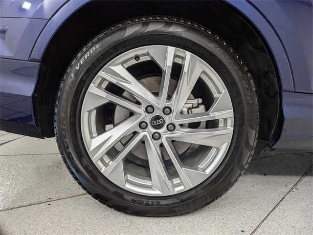 used 2021 Audi Q7 car