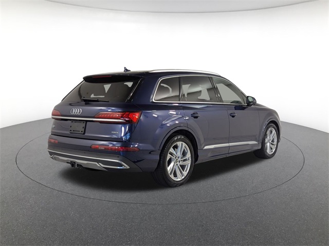 used 2021 Audi Q7 car