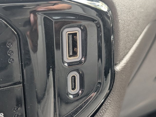 used 2024 GMC Sierra 1500 car, priced at $41,277