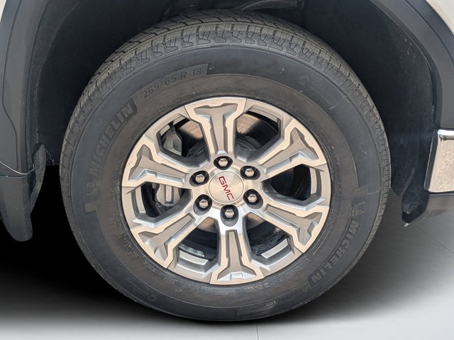 used 2024 GMC Sierra 1500 car, priced at $41,277