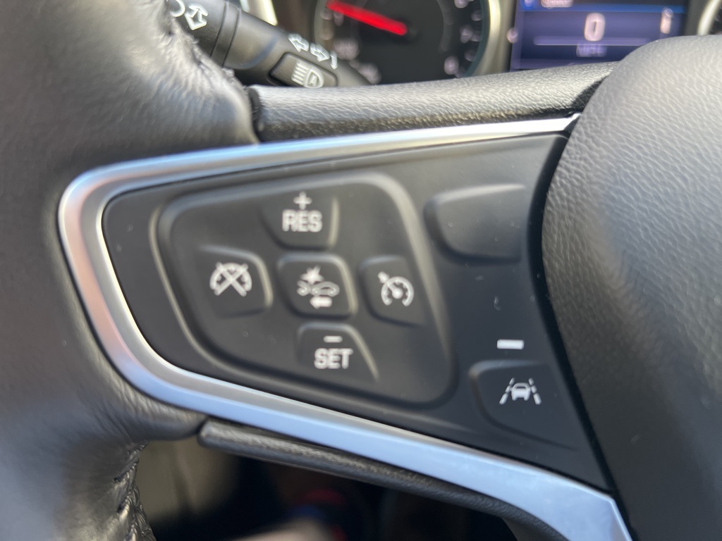 used 2022 Chevrolet Equinox car, priced at $23,400