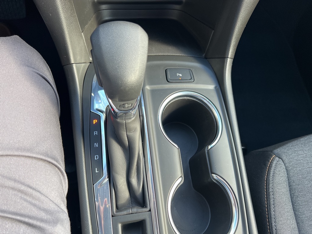 used 2022 Chevrolet Equinox car, priced at $23,400