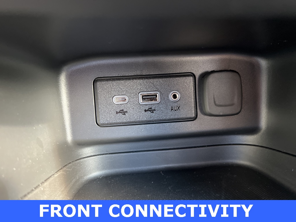 used 2022 Chevrolet Equinox car, priced at $23,400