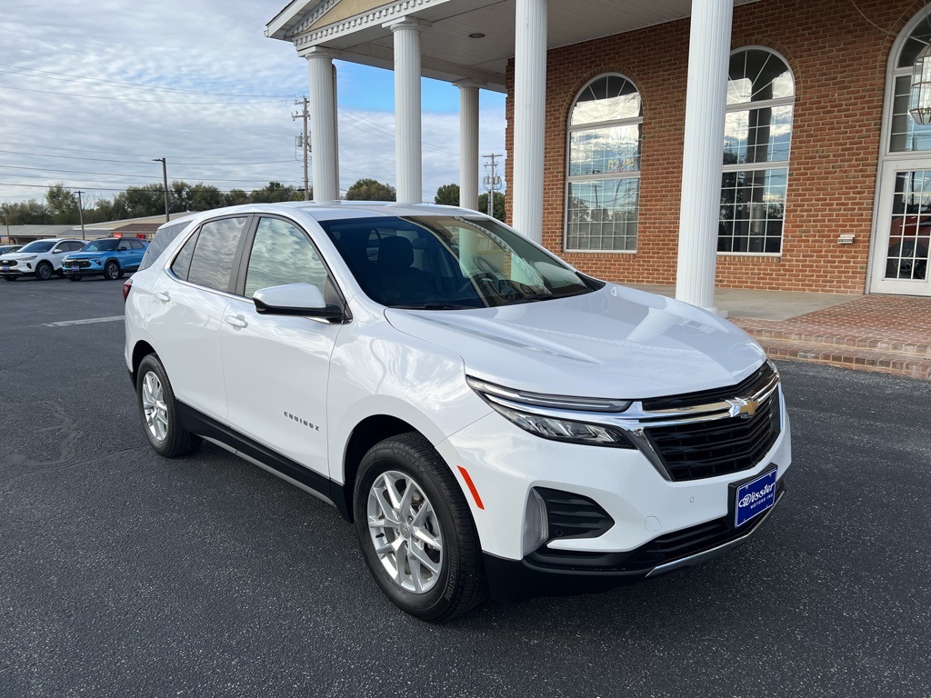 used 2022 Chevrolet Equinox car, priced at $23,400