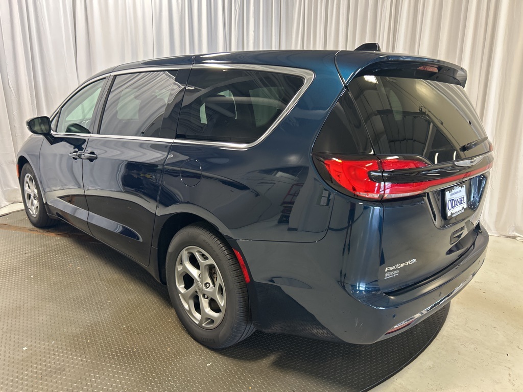 used 2024 Chrysler Pacifica car, priced at $38,595