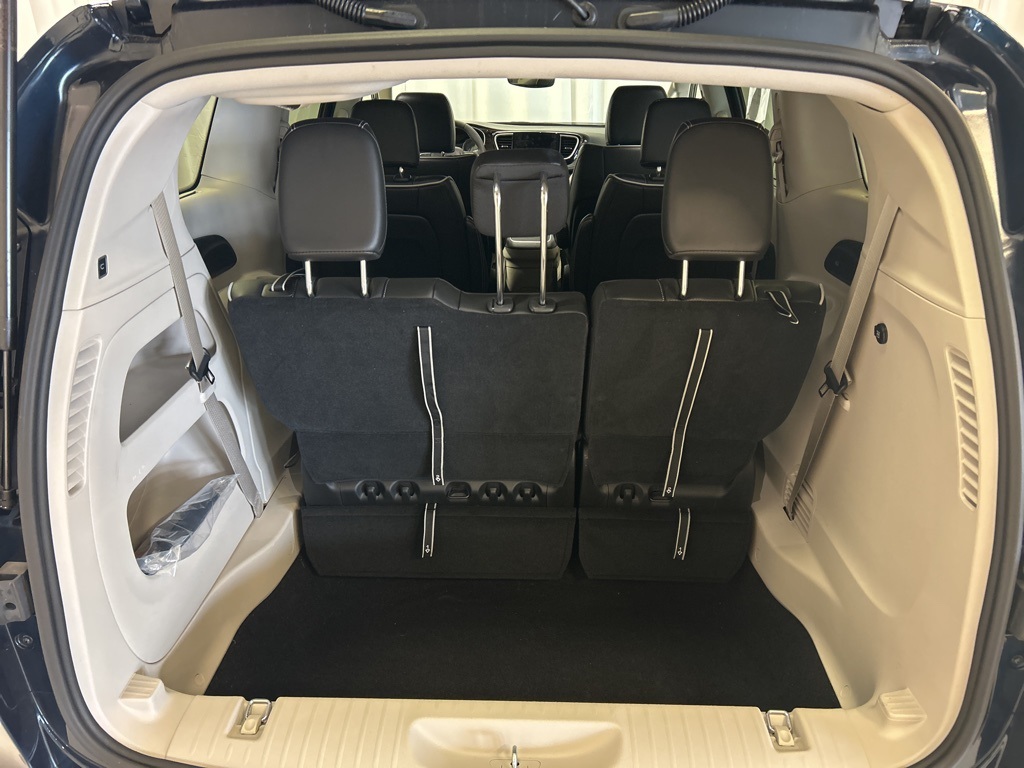 used 2024 Chrysler Pacifica car, priced at $38,595