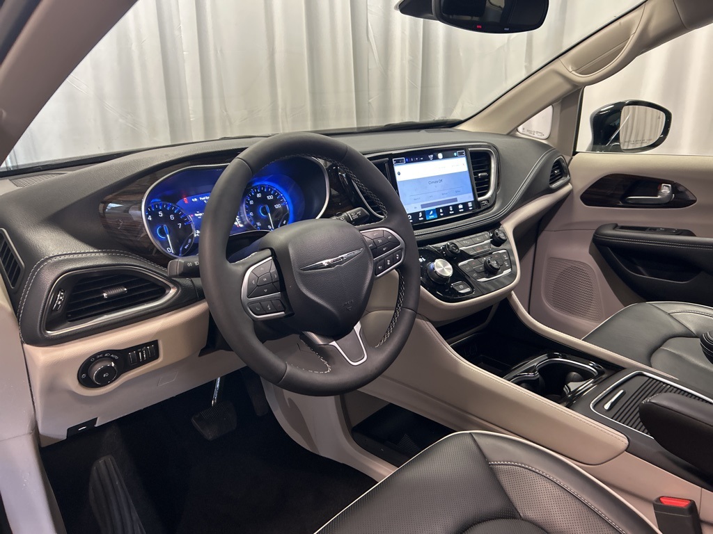 used 2024 Chrysler Pacifica car, priced at $38,595