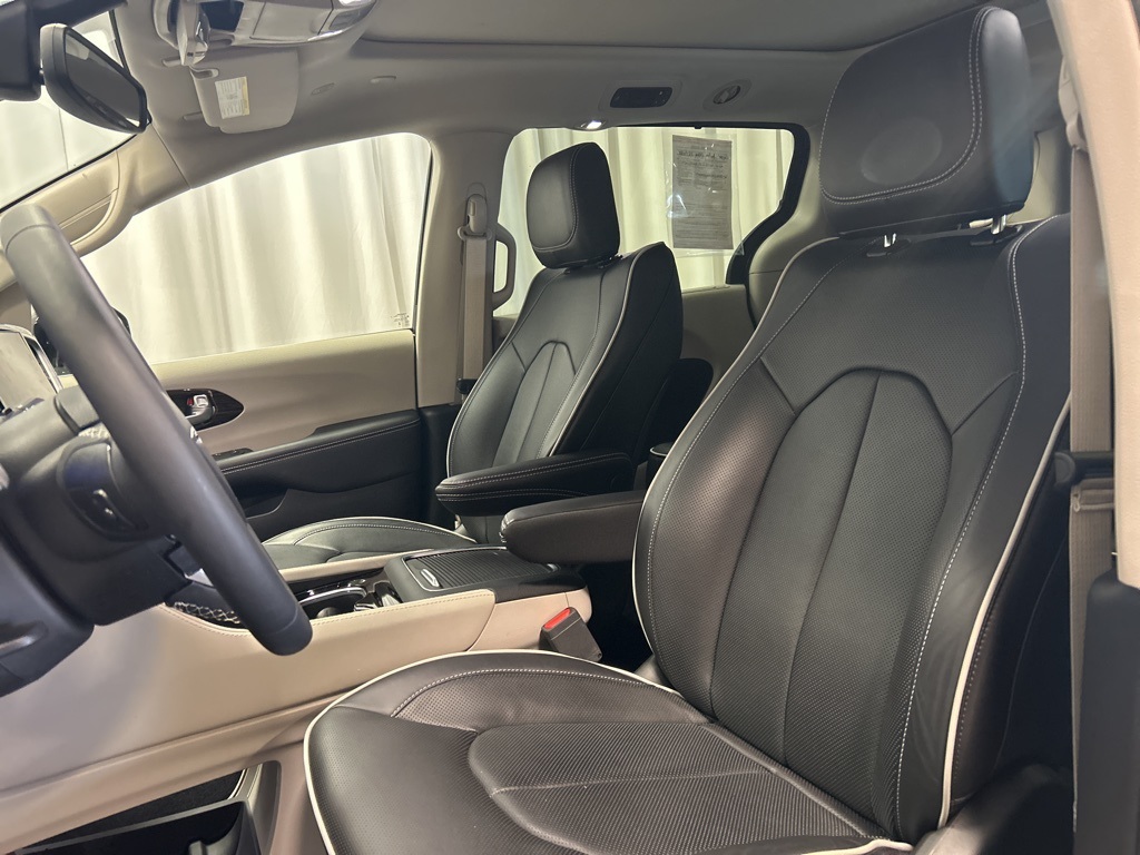 used 2024 Chrysler Pacifica car, priced at $38,595