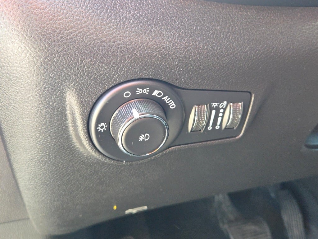 used 2023 Jeep Compass car, priced at $25,000