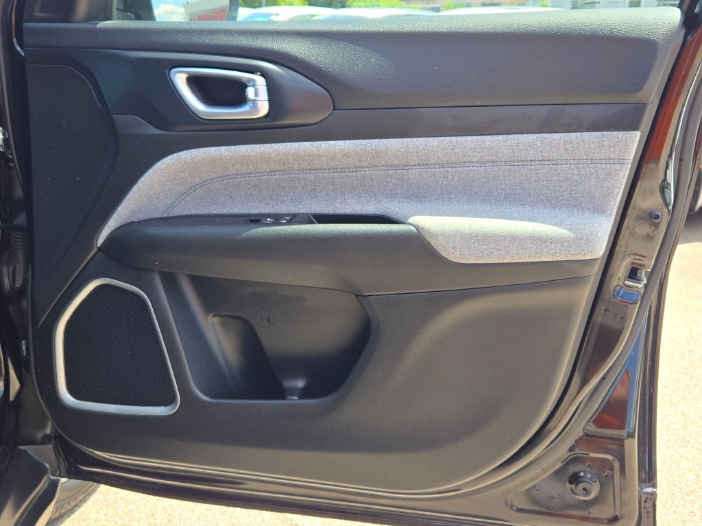 used 2023 Jeep Compass car, priced at $25,000