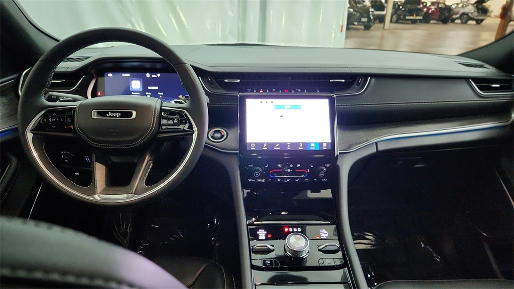 used 2023 Jeep Grand Cherokee car, priced at $38,975