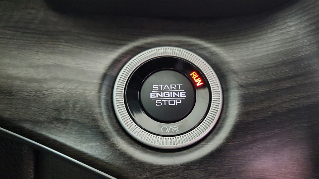 used 2023 Jeep Grand Cherokee car, priced at $38,975