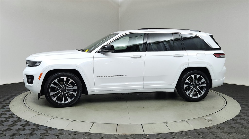 used 2023 Jeep Grand Cherokee car, priced at $38,975
