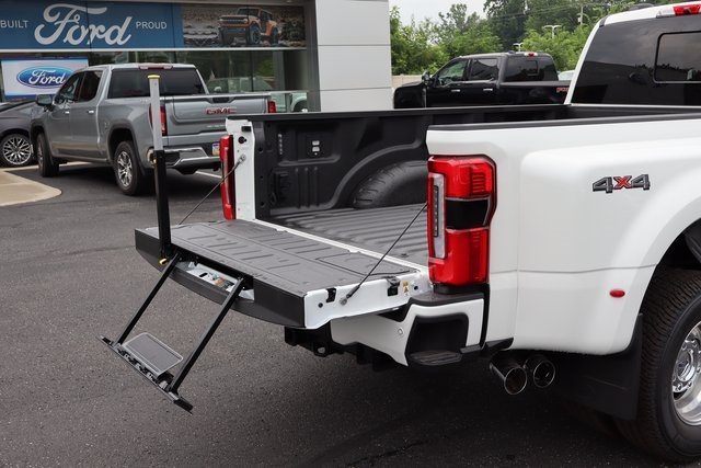 new 2025 Ford F-350SD car, priced at $101,882