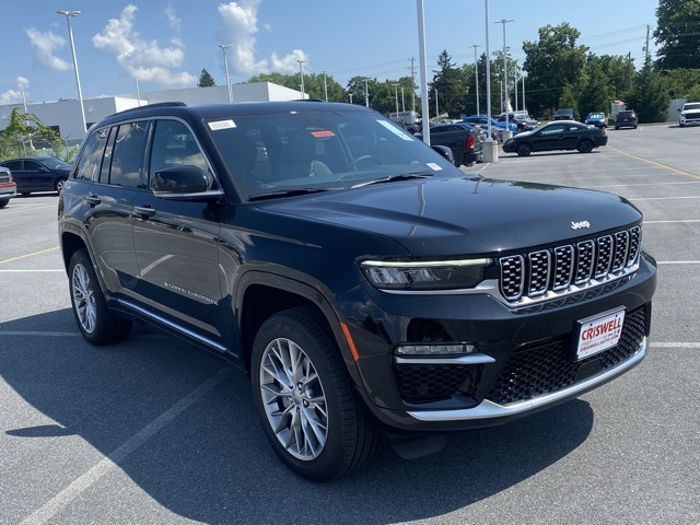 new 2025 Jeep Grand Cherokee car, priced at $54,358