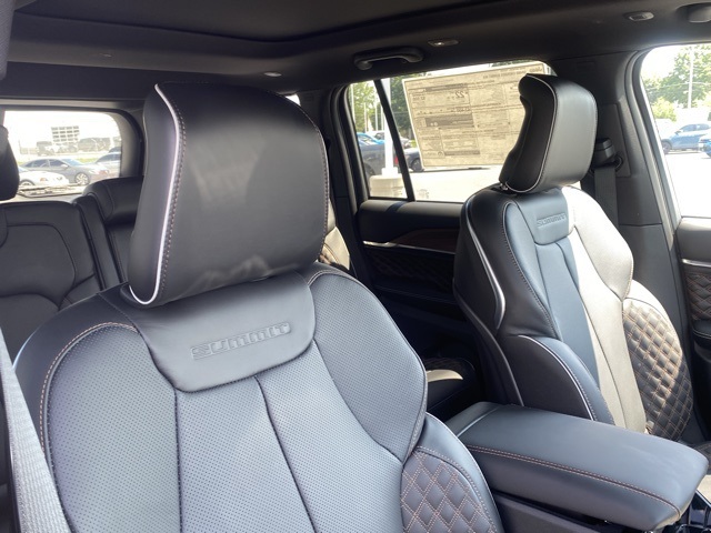 new 2025 Jeep Grand Cherokee car, priced at $54,358