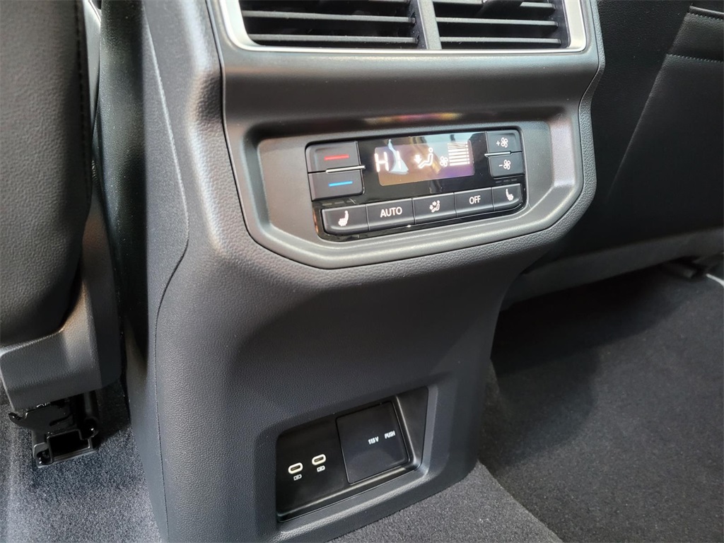 used 2024 Volkswagen Atlas car, priced at $40,080