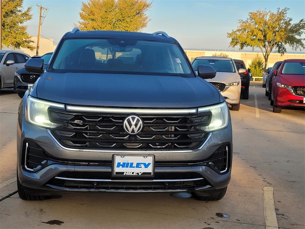 used 2024 Volkswagen Atlas car, priced at $40,080