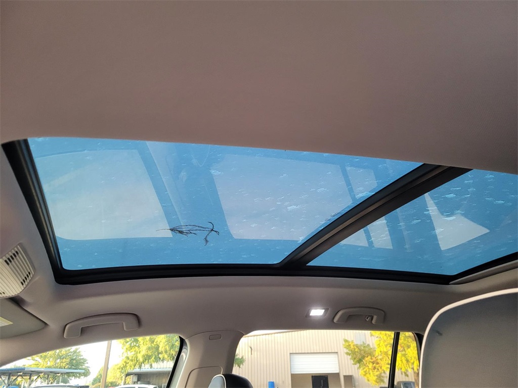 used 2024 Volkswagen Atlas car, priced at $40,080