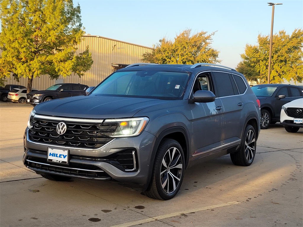 used 2024 Volkswagen Atlas car, priced at $40,080